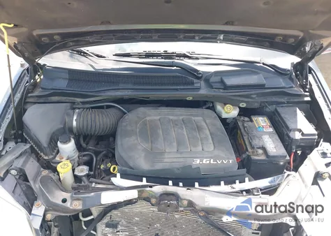 2013 Chrysler Town & Country Touring from USA, damaged, VIN 2C4RC1BG6DR732045